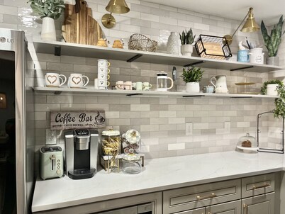 Welcome to "The Happy Haven". Located in the heart of the city. 