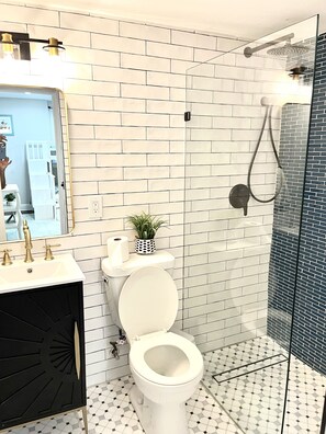 Towels, soap, toilet paper