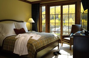 2 bedrooms, iron/ironing board, WiFi, bed sheets - Ritz Carlton Club - 2 Bedroom 2.5 Bath Holiday Week Ski Paradise!! (Vail)