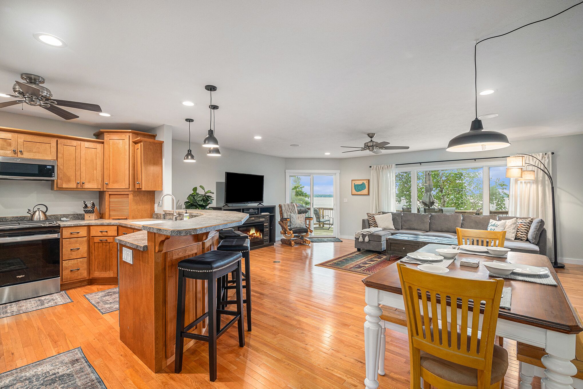 TV connectée, chaîne hi-fi