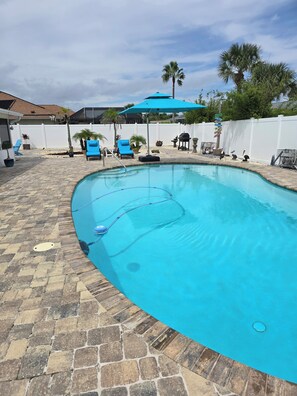 Udendørs pool