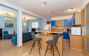 Nicht klassifiziertes Bild, 4 von 33, Schaltfläche