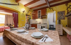 Kühlschrank, Ofen, Herdplatte, Geschirrspüler