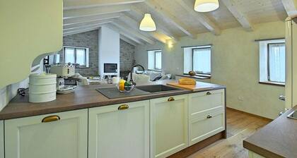 Stunning home in Buje
