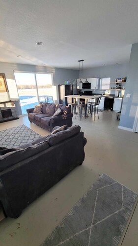 Outdoors & Recreation Enthusiast Dream Pet Friendly