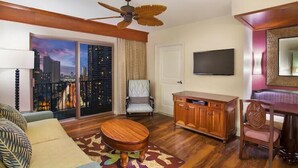 TV - Waikiki | Waikiki Lagoon Escape | Pool & Beach | 2BR (Honolulu)