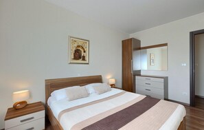 4 bedrooms, travel cot, free WiFi, bed sheets - Lovely home in Fazana (Fazana)