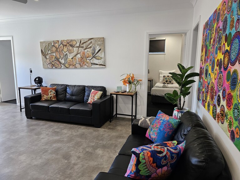 Aart Apartments Port Lincoln, Accommodation In The Cbd, 100m From The Beach. - Boston