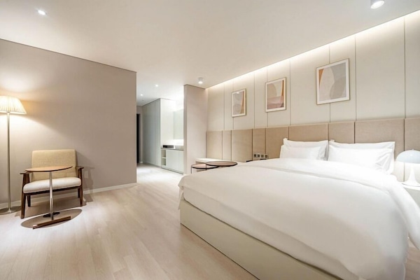 Family Double Room | 1 bedroom, desk, free WiFi, bed sheets