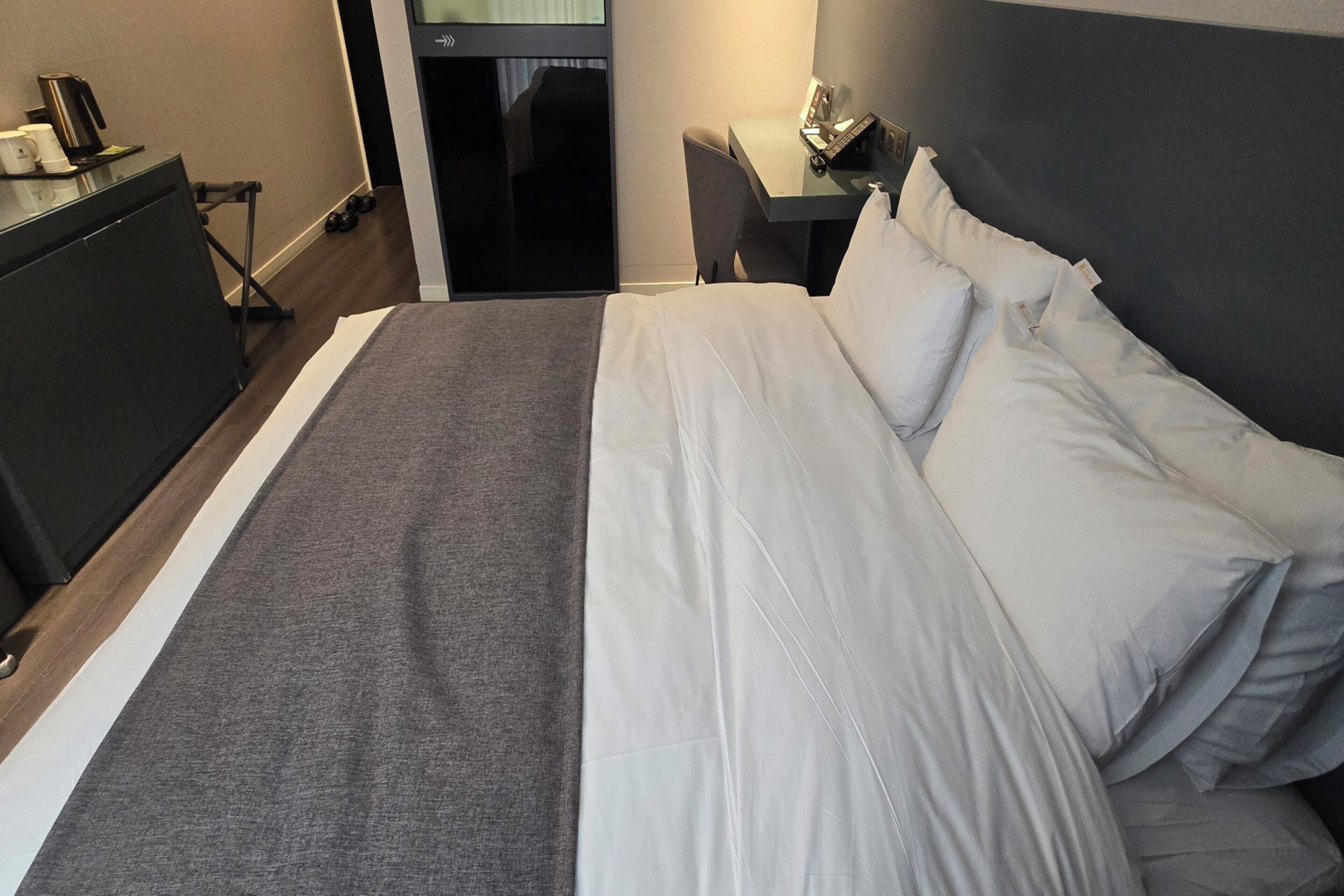 Habitación estándar | Escritorio, wifi gratis, ropa de cama