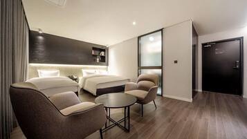 1 bedroom, desk, free WiFi, bed sheets