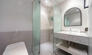 Standard Room | Bathroom