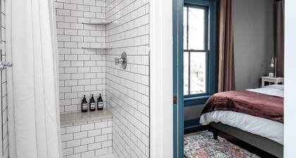 Newtown Retreat: Award-Winning Renovation + Ideal Location