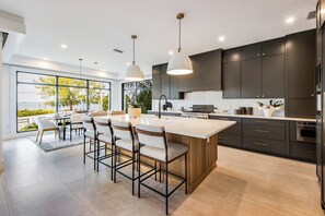 Fridge, microwave, oven, stovetop - Pier Pleasure - Anna Maria at it's finest! Pool, hot tub, beach, putting green (Anna Maria)