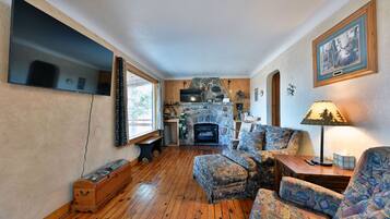 TV connectée, cheminée