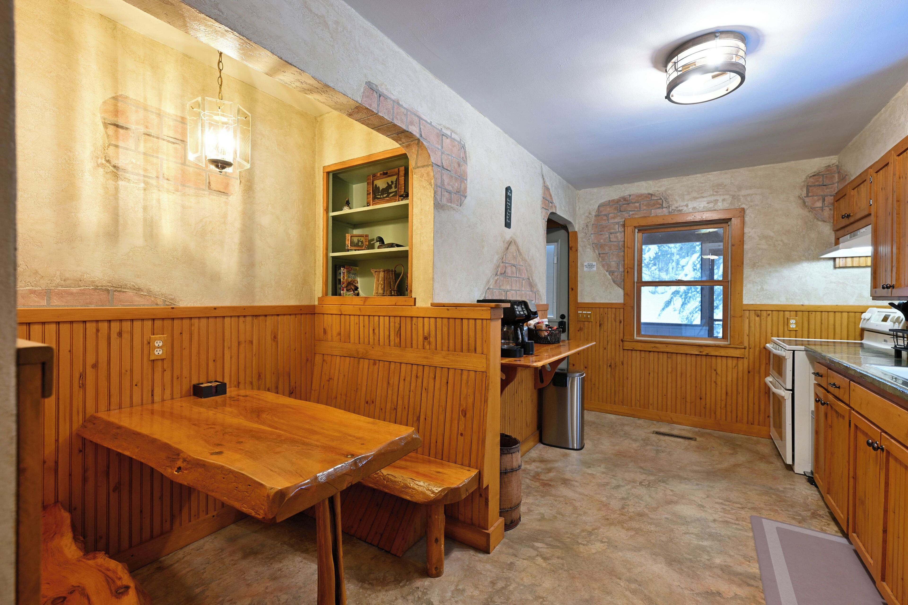 冰箱、微波炉、烤箱、炉灶