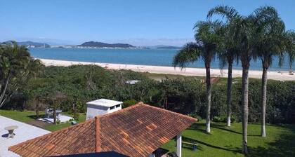 Apartamento em Ponta das Canas - Vista Para o mar