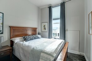 4 Schlafzimmer, Bügeleisen/Bügelbrett, WLAN, Bettwäsche
