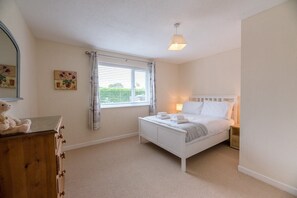 2 Schlafzimmer, Bügeleisen/Bügelbrett, Reisekinderbett, WLAN