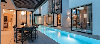 Stunning home in Kastelir-Labinci