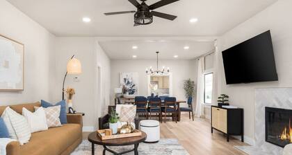 Downtown Lodi l 5 Bedrooms Sleeps 10 l Renovated