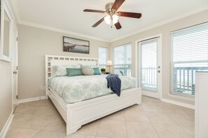 3 chambres, fer et planche à repasser, lit parapluie, Wi-Fi gratuit