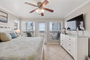 3 bedrooms, iron/ironing board, travel crib, free WiFi