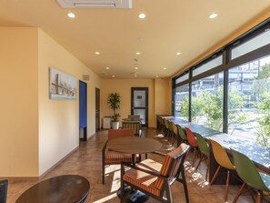 Lounge - Tabist OSAKA PORT HOTEL L'ESPOIR (Osaka)