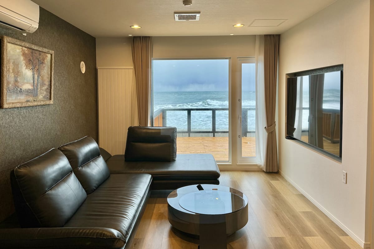 皇家套房, 海景 | 書桌、免費無線上網、床單