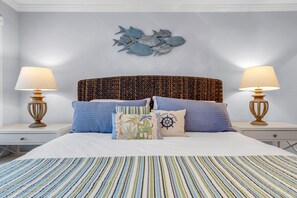 2 bedrooms, iron/ironing board, free WiFi, bed sheets - Fun in the Sun on LBJ (Marble Falls)