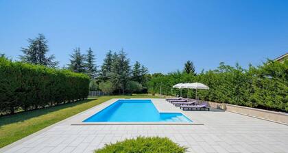 Gemütliches Zuhause in Porec mit WLAN