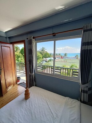 免费 WiFi、床单