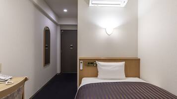 Habitación doble estándar, 1 cama matrimonial, para no fumadores | Edredón, tabla de planchar con plancha, wifi gratis y ropa de cama