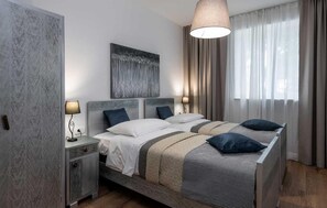 4 bedrooms, iron/ironing board, travel crib, free WiFi - Amazing home in Labin with WiFi (Labin)