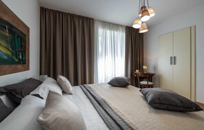 4 Schlafzimmer, Bügeleisen/Bügelbrett, Reisekinderbett, kostenloses WLAN