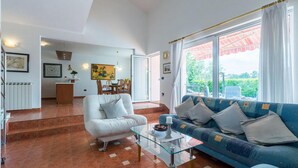 TV - 3 bedroom lovely home in Porec (Porec)