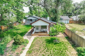 Front of property - Sophies Cottage (Colorado Springs)