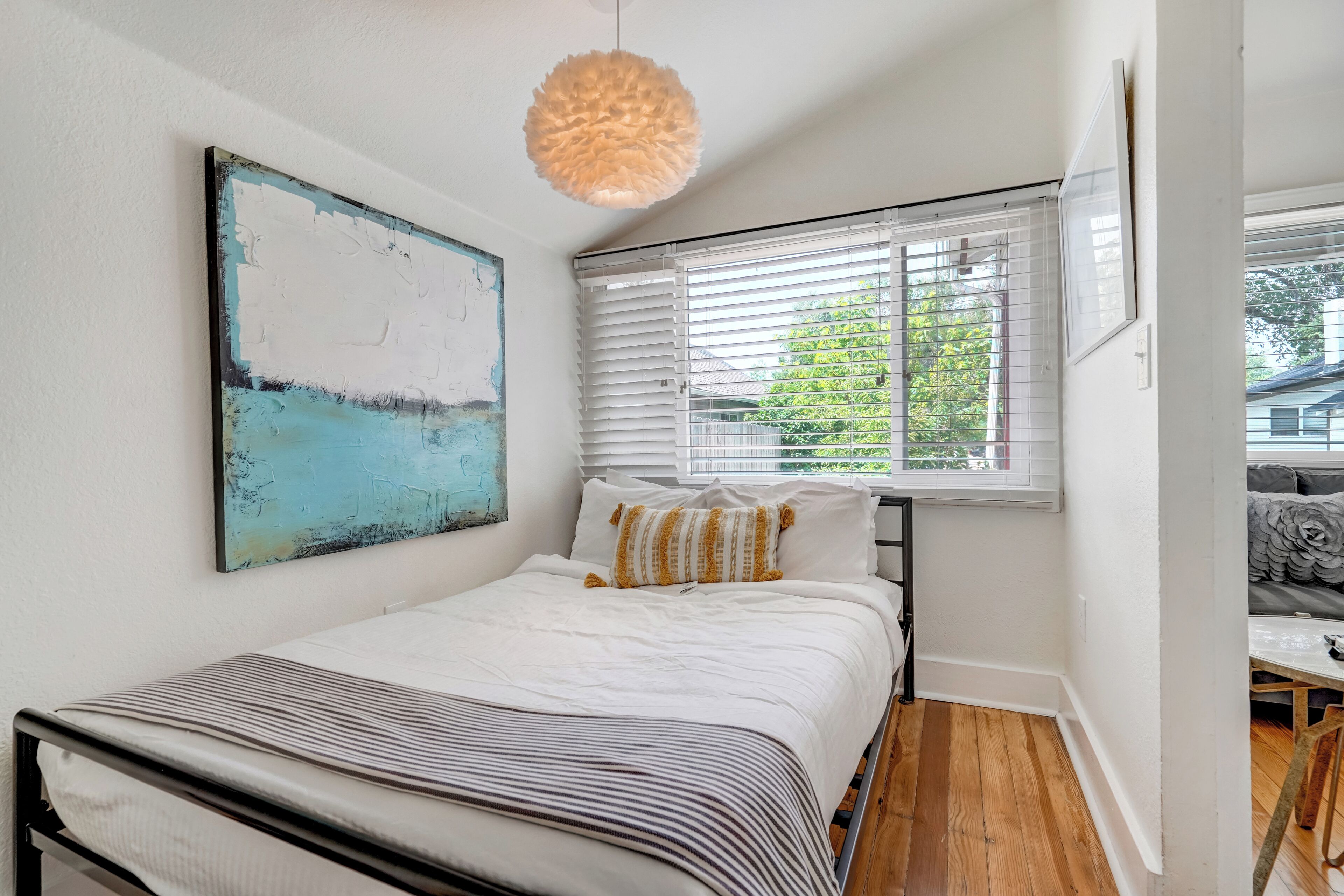 1 chambre, fer et planche à repasser, Wi-Fi gratuit