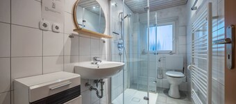 Holiday Apartment 'Gästeapartment Hannover' with Shared Garden and Wi-Fi