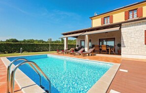 Pool - Stunning home in Visnjan with WiFi (Visnjan)