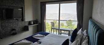 Hotel Holiday Plus