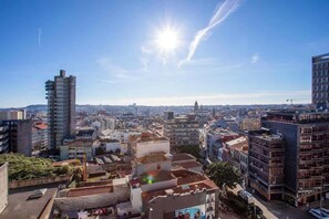 Unclassified image, 2 of 44, button