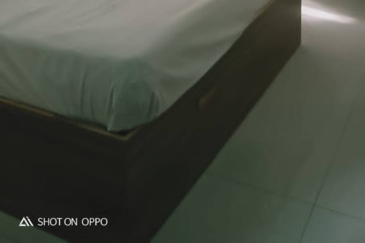WiFi (free), bed sheets