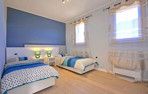 4 bedrooms, iron/ironing board, travel crib, free WiFi