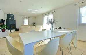 Dining - 4 bedroom nice home in Buje (Buje)