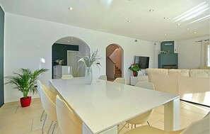 Dining - 4 bedroom nice home in Buje (Buje)