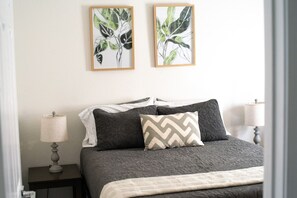 1 bedroom, desk, iron/ironing board, free WiFi