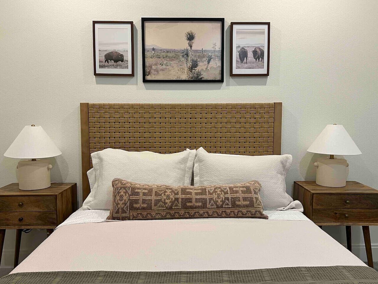 1 chambre, bureau, fer et planche à repasser, accès au Wi-Fi (inclus)