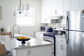 Fridge, microwave, oven, stovetop - 202, Ocean Side, Patio, Laundry, Desk (South Padre Island)