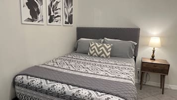 1 Schlafzimmer, Schreibtisch, Bügeleisen/Bügelbrett, kostenloses WLAN